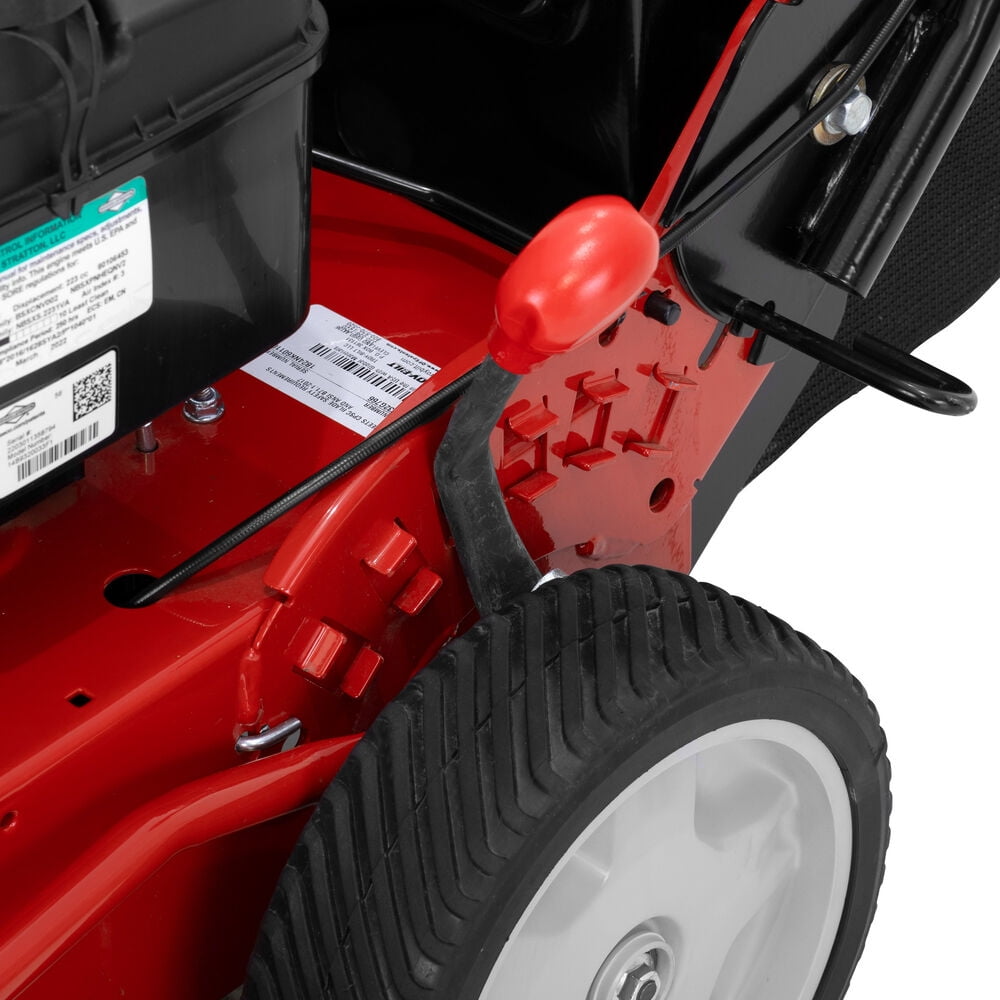 Troy-Bilt TBWC28T Self-Propelled Gas Lawn Mower 71.1cm